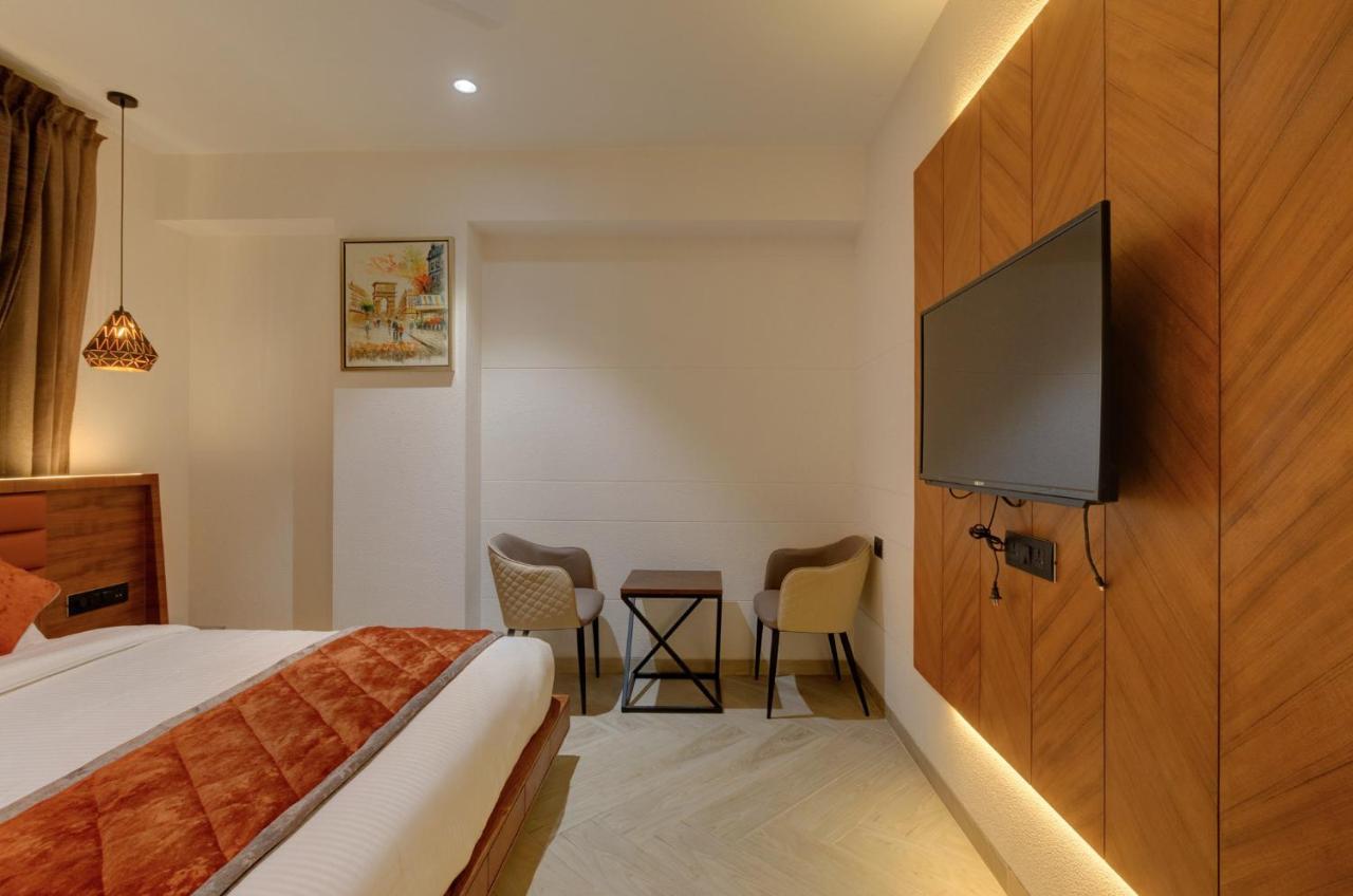 סוראט Hotel Diamond 26 מראה חיצוני תמונה