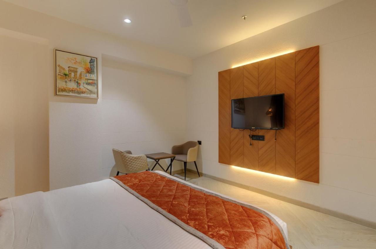 סוראט Hotel Diamond 26 מראה חיצוני תמונה