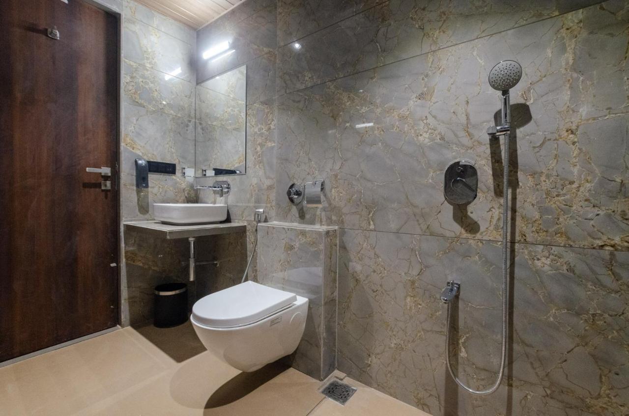 סוראט Hotel Diamond 26 מראה חיצוני תמונה